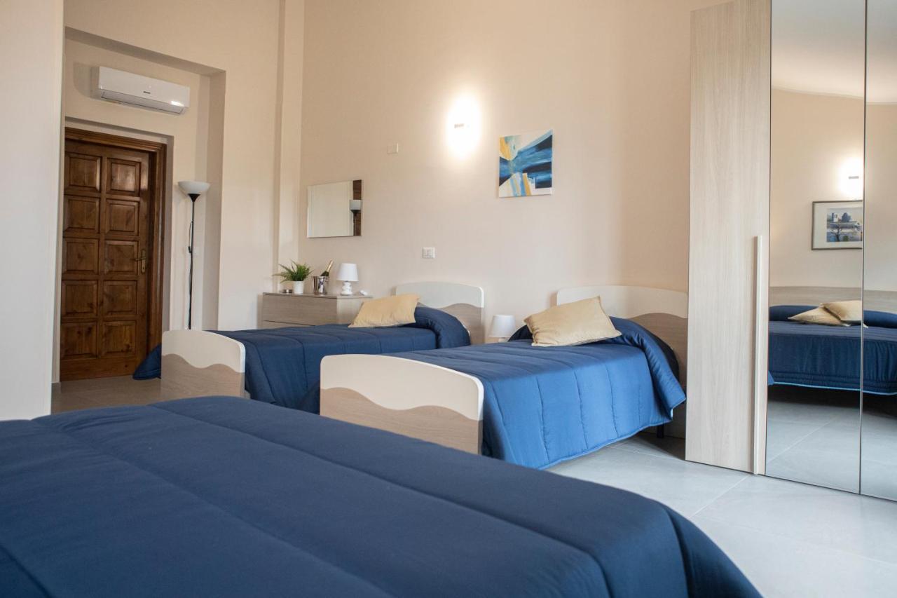 Un Passo Dal Mare - Guest House Лидо Ди Фонди Екстериор снимка