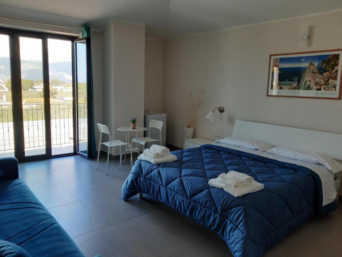 Un Passo Dal Mare - Guest House Лидо Ди Фонди Екстериор снимка