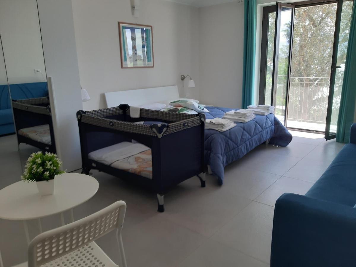 Un Passo Dal Mare - Guest House Лидо Ди Фонди Екстериор снимка