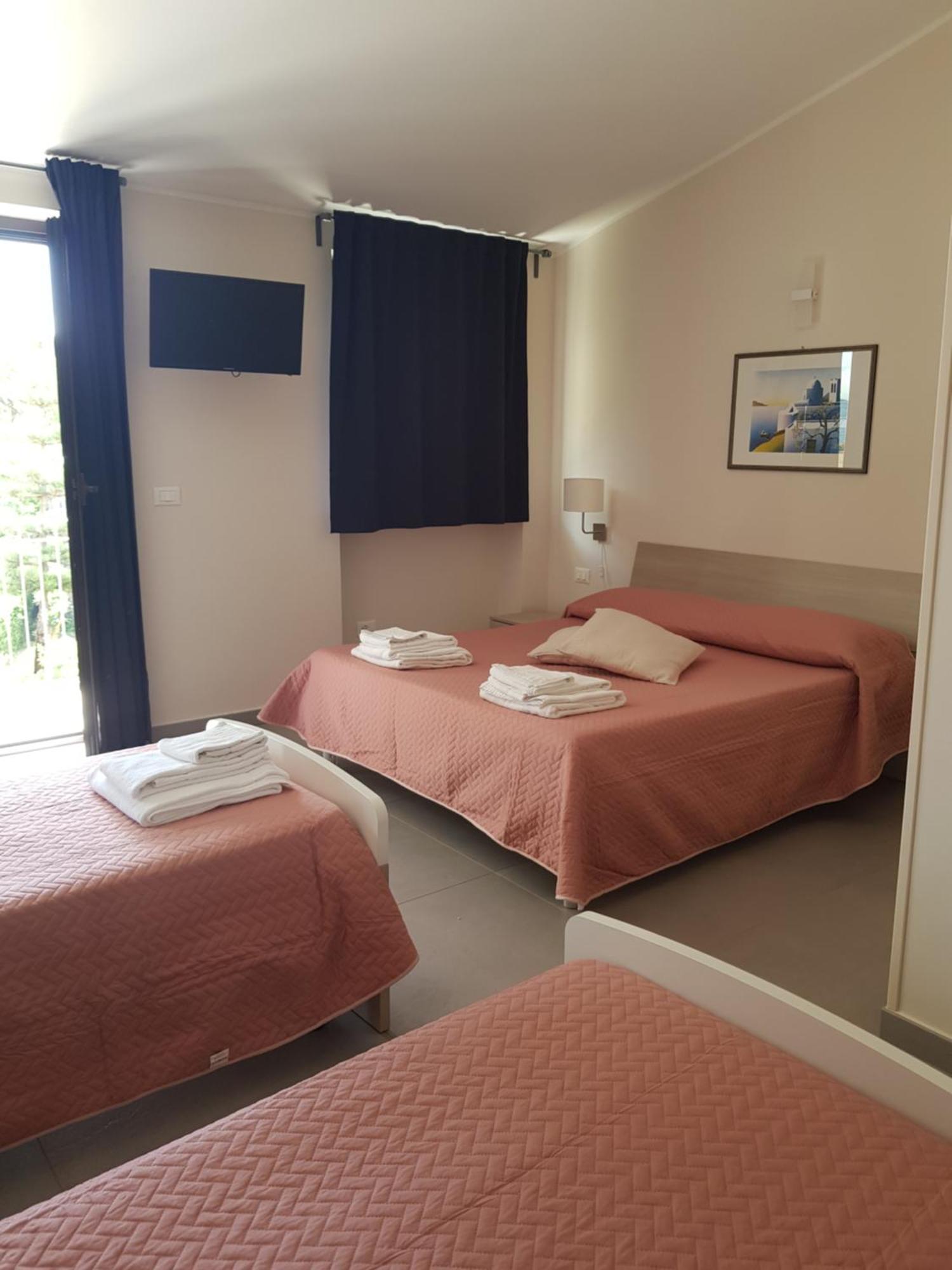 Un Passo Dal Mare - Guest House Лидо Ди Фонди Екстериор снимка