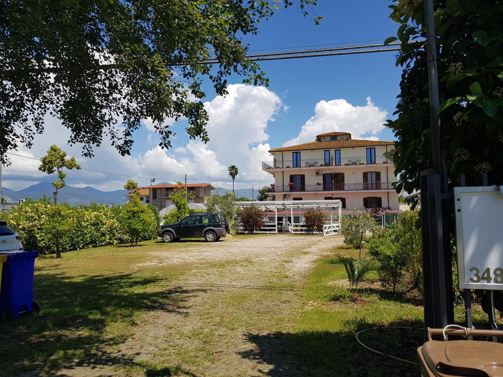 Un Passo Dal Mare - Guest House Лидо Ди Фонди Екстериор снимка